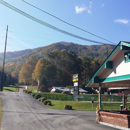 Scottish Inn Maggie Valley Exterior photo