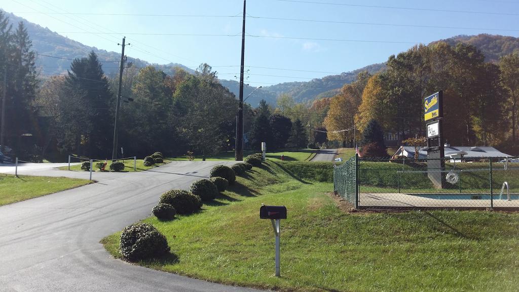 Scottish Inn Maggie Valley Exterior photo